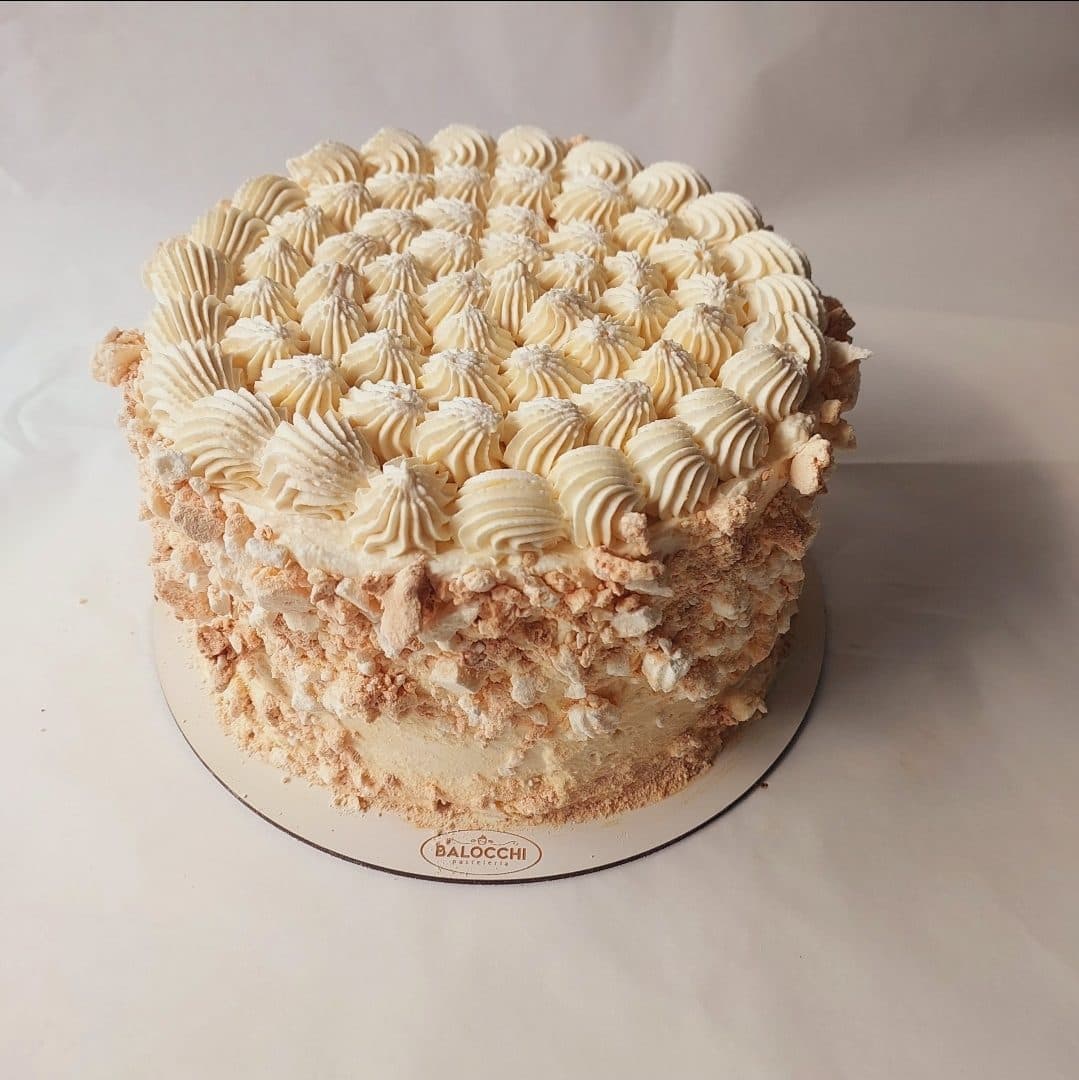 Torta Merengue Lúcuma